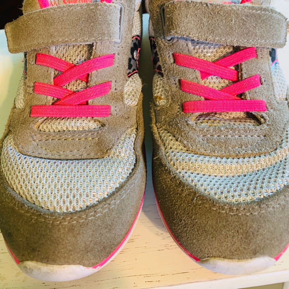 Toddler sneakers